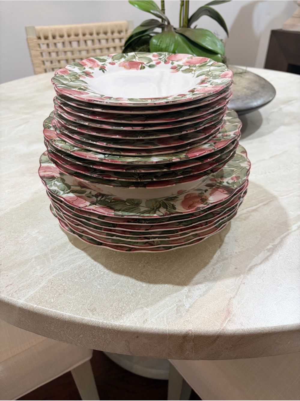 Nikko Ceramics Rose and Leaf Dinner Plate